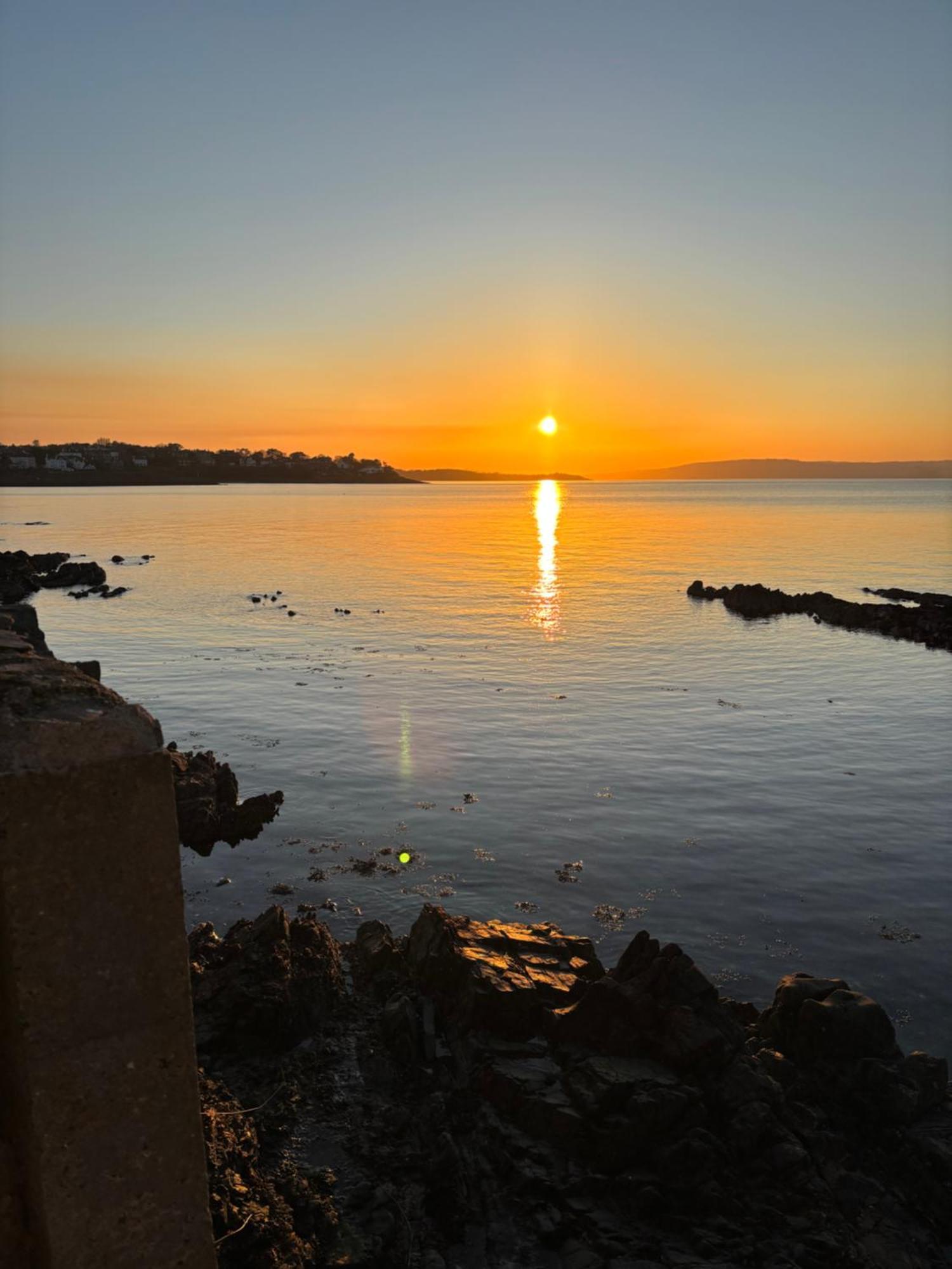 Splash Cottage Beach House With Sea Lapping Garden Bangor  Exterior foto